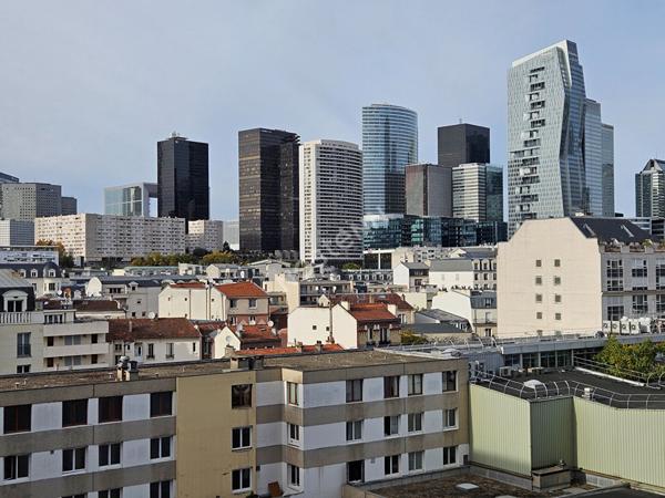 Puteaux : Résidence Bellerive , Appartement de 2 pièces de 46.66 m² avec Balcon ,cave et Parking