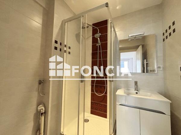 Location Appartement 5 pièces 99.4 m² - 45 AVENUE JULIEN Clermont Ferrand 63000