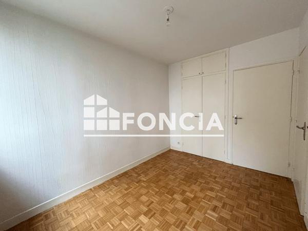 Location Appartement 5 pièces 99.4 m² - 45 AVENUE JULIEN Clermont Ferrand 63000