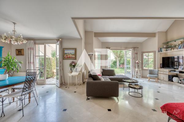 Maison Rueil Malmaison 7 pièce(s) 163.03 m2 €1 139 000 ** - Référence 19860