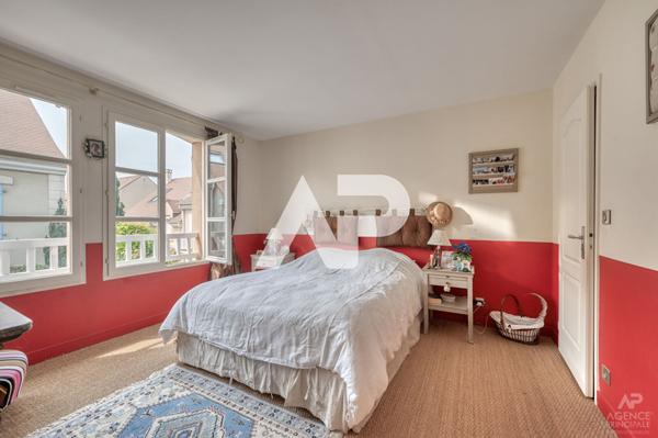 Maison Rueil Malmaison 7 pièce(s) 163.03 m2 €1 139 000 ** - Référence 19860