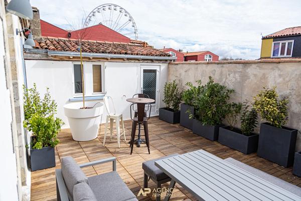 Bel Appartement 87m2 Vieux port La Rochelle €727 500 ** - Référence FB1965