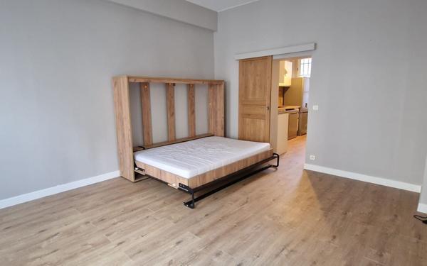 Appartement à louer    1 pièce •  Saint-Germain-en-Laye