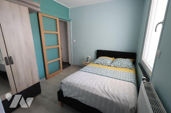 Immeuble idéalement situé, immeuble avec fort potentiel – Idéal investisseur ou maison familiale.