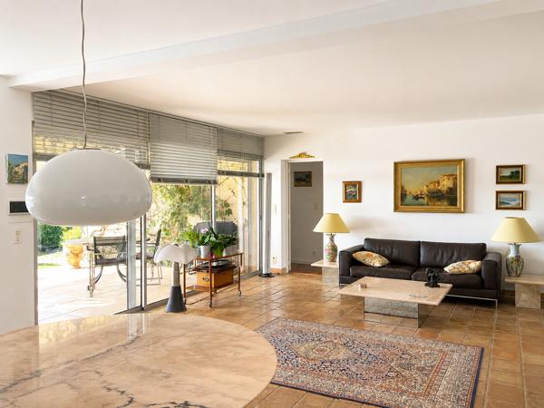 Vente maison provençale 160 m² 6 Pièces Nîmes