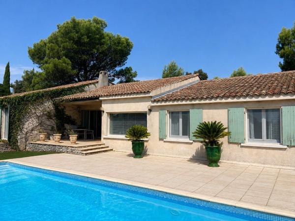 Vente maison provençale 160 m² 6 Pièces Nîmes