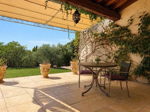 Vente maison provençale 160 m² 6 Pièces Nîmes