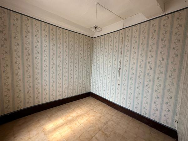 Maison à vendre à Tuchan - 6 chambres - garage - Piscine