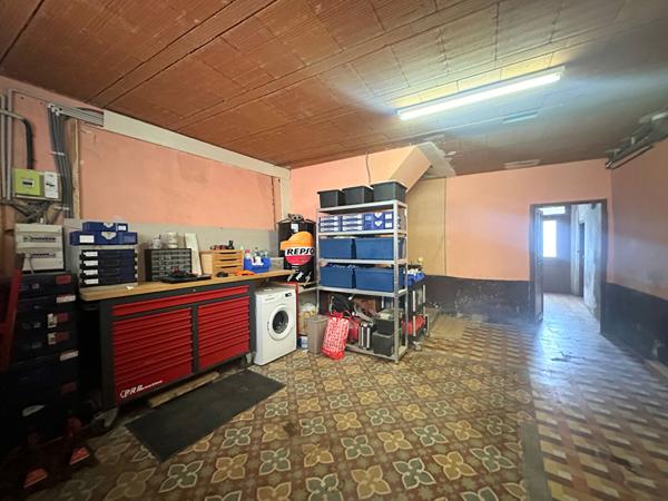 Maison à vendre à Tuchan - 6 chambres - garage - Piscine