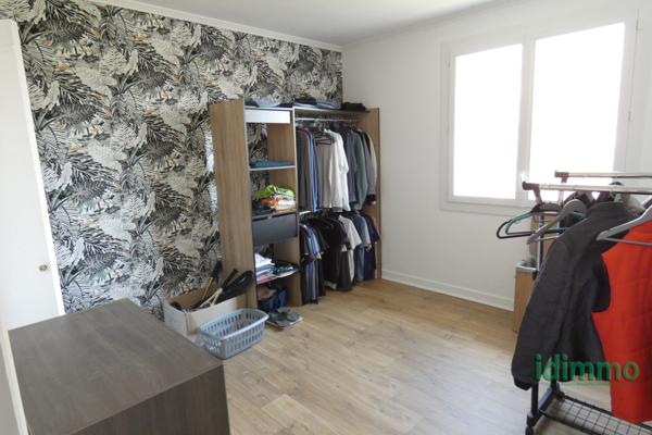 ARPAJON SUR CERE BELLE MAISON 4 CHAMBRES Arpajon-sur-Cère (15130)