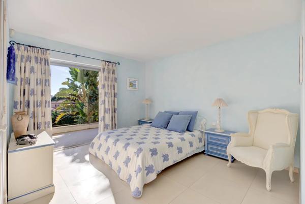 Villa récente à deux pas des plages, écoles, commerces