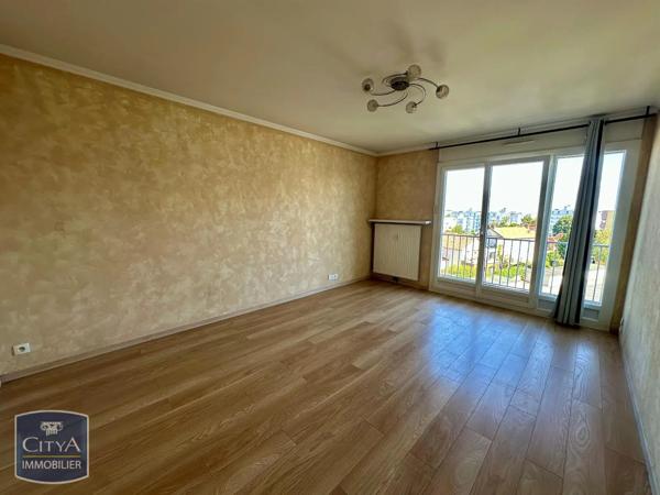 Appartement à louer 3 pièces 60.81m² Fontaine-lès-Dijon (21121)