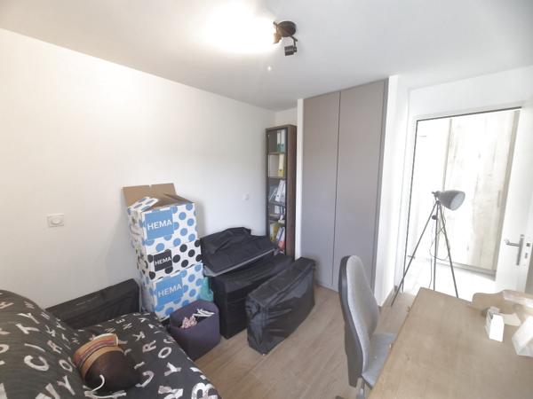 Bel appartement de type 3 de standing avec terrasse et garage