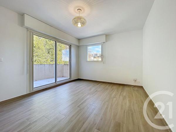 Appartement F1 à vendre  1 pièce - 24 m2 NICE - 06