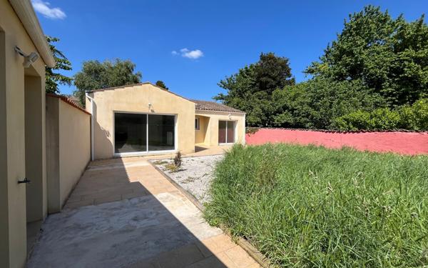 Maison à vendre    4 pièces •  Clavette