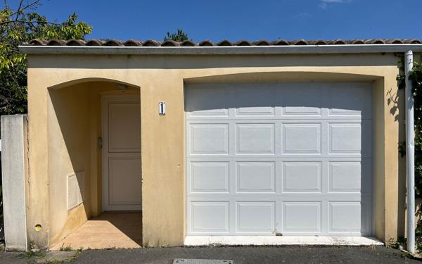 Maison à vendre    4 pièces •  Clavette