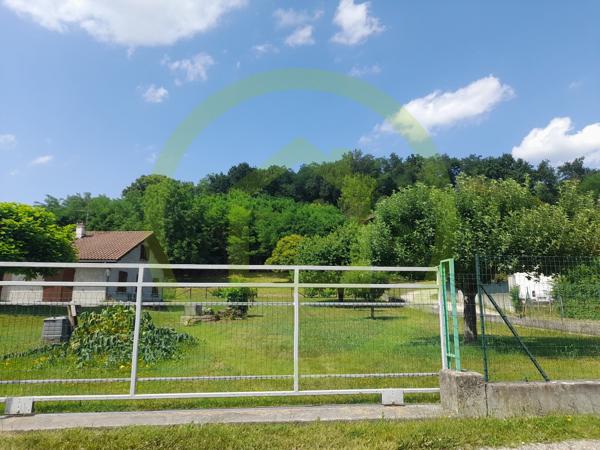 Terrain constructible à SAINT HILAIRE DE LA COTE (38260)