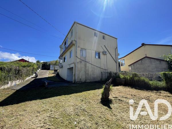 Maison à vendre 9 pièces 175 m² Le Tampon