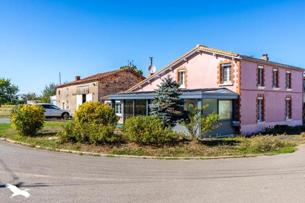 Maison à vendre 243 012 € La Ferrière 6 p 147 m² DPE B