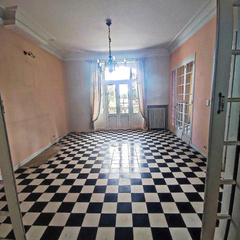 Maison proche centre ville grands espaces et piscine chauffée