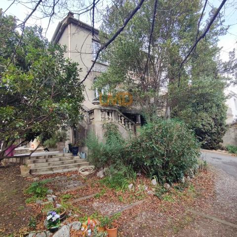 Maison proche centre ville grands espaces et piscine chauffée