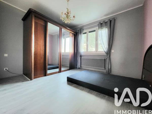 Maison à vendre 7 pièces 237 m² Saint-Bonnet-les-Oules