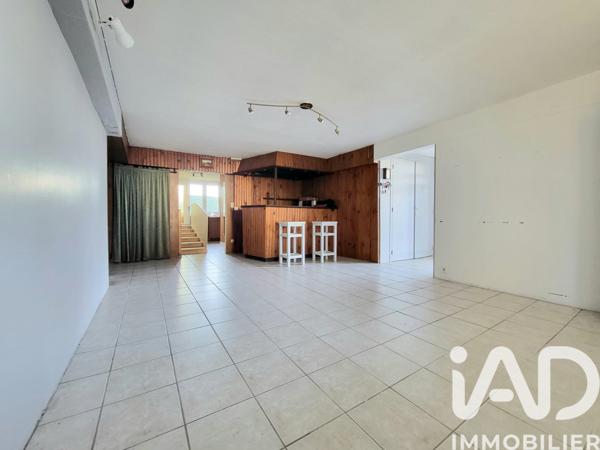 Maison à vendre 7 pièces 237 m² Saint-Bonnet-les-Oules