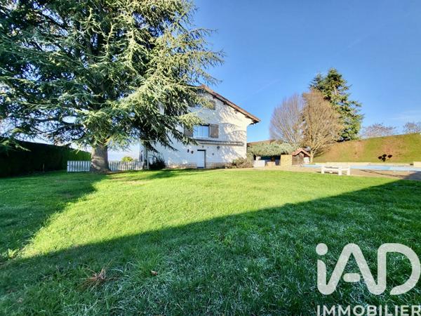 Maison à vendre 7 pièces 237 m² Saint-Bonnet-les-Oules