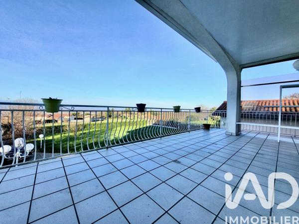 Maison à vendre 7 pièces 237 m² Saint-Bonnet-les-Oules