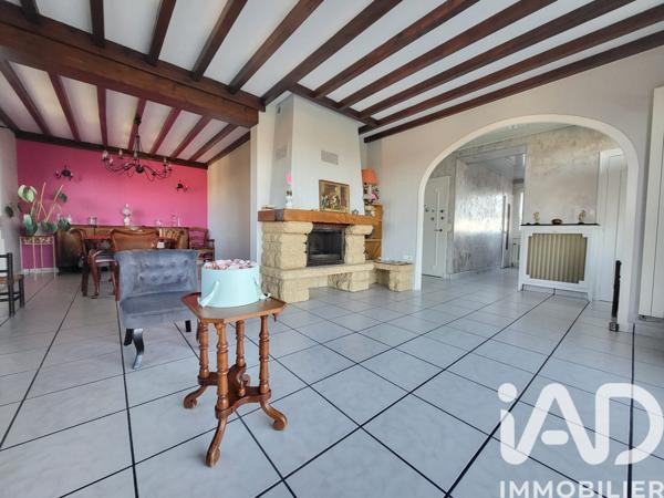 Maison à vendre 7 pièces 237 m² Saint-Bonnet-les-Oules
