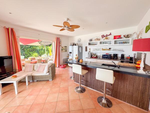 Maison à vendre  6 pièces - 170 m2 CAVALAIRE SUR MER - 83