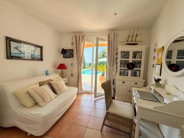 Maison à vendre  6 pièces - 170 m2 CAVALAIRE SUR MER - 83