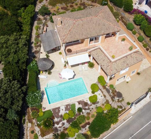 Maison à vendre  6 pièces - 170 m2 CAVALAIRE SUR MER - 83