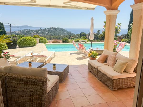 Maison à vendre  6 pièces - 170 m2 CAVALAIRE SUR MER - 83