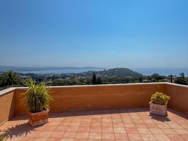 Maison à vendre  6 pièces - 170 m2 CAVALAIRE SUR MER - 83