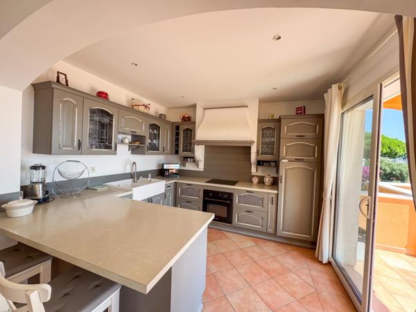 Maison à vendre  6 pièces - 170 m2 CAVALAIRE SUR MER - 83