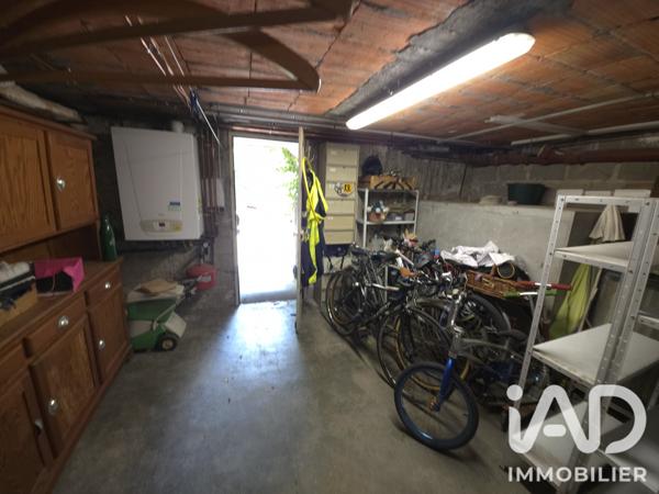Maison à vendre 5 pièces 94 m² Saumur