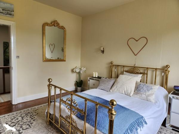 Maison à vendre 350 000 € Chabanais 12 p 247 m² DPE E
