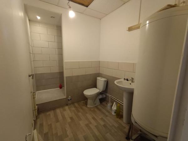 Immeuble à THIERS, 63300 - 325m²