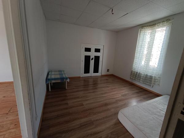 Immeuble à THIERS, 63300 - 325m²