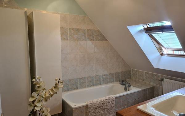 Appartement à vendre    4 pièces • 81 m2 Chevry-Cossigny