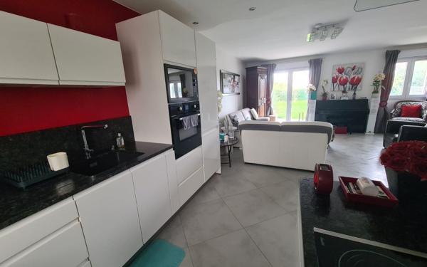 Appartement à vendre    4 pièces • 81 m2 Chevry-Cossigny