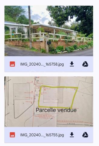 À environ 650 mètres d’altitude, dans un environnement calme à Mont vert les hauts, sur les hauteurs de Saint-Pierre, découvrez cette maison d’environ 125 m² habitables, située en fond d’impasse dans un petit secteur composé d’environ six habitations.
Édifiée sur une parcelle bornée d’environ 275 m², cette maison offre de beaux volumes et un cadre de vie paisible.
Elle se compose de :
Un salon / salle à manger avec cheminée
Une cuisine à aménager
Deux chambres
Une salle de bain
Un WC indépendant
Une grande véranda
Une pièce attenante d’environ 25 m² offrant de nombreuses possibilités d’aménagement
La maison dispose également d’une installation photovoltaïque permettant une valorisation de la production électrique (environ 1 500 € par an selon les conditions de production actuelles).
À l’extérieur : un petit jardin et un potentiel d’aménagement pour créer un espace de stationnement.
À savoir avant toute visite : Ce bien présente une situation particulière : il est implanté sur une parcelle comprenant une partie en zone agricole et une partie en zone naturelle. La construction a été réalisée sans permis de construire et ne permet pas un financement par emprunt bancaire classique. La vente s’adresse donc principalement à des acquéreurs disposant d’un financement personnel. Un plan de bornage est disponible.