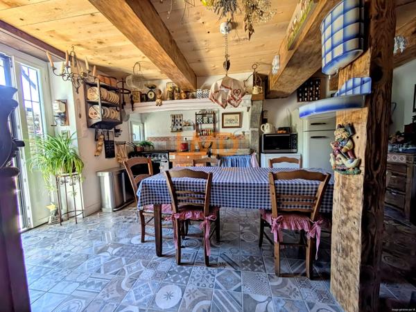 Maison en pierre 7 pièces 150m2, piscine, jardin