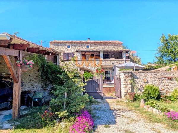 Maison en pierre 7 pièces 150m2, piscine, jardin