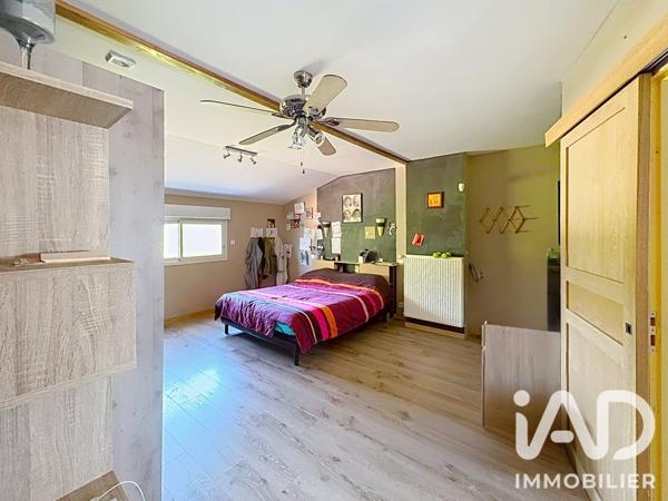 Maison à vendre 6 pièces 245 m² Bressuire