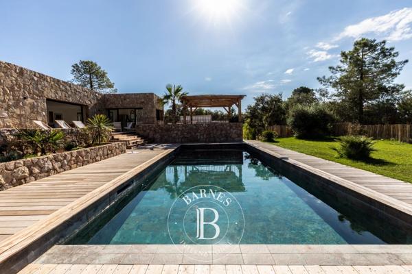 Sainte-Lucie-de-Porto-Vecchio, Villa 4 Chambres -  196 m² à vendre
