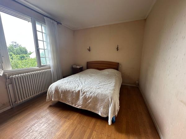 Maison à rénover 4 chambres à vendre en plein centre d'Aizenay
