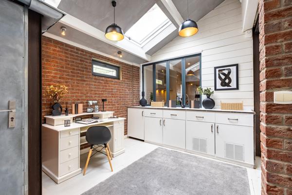 Maison
         6 pièces
        - 145 m² Exclusivité 618 000 € *