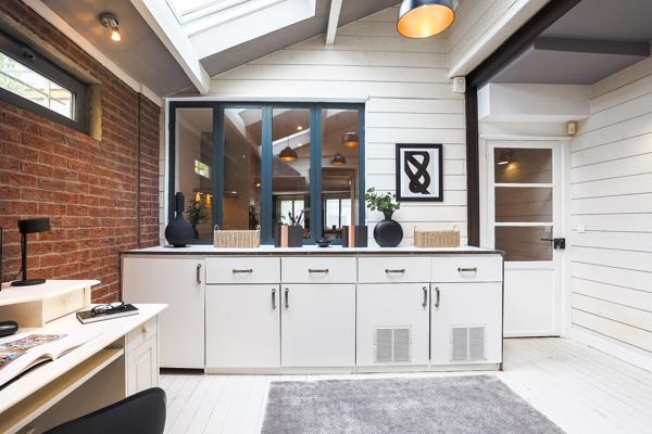 Maison
         6 pièces
        - 145 m² Exclusivité 618 000 € *